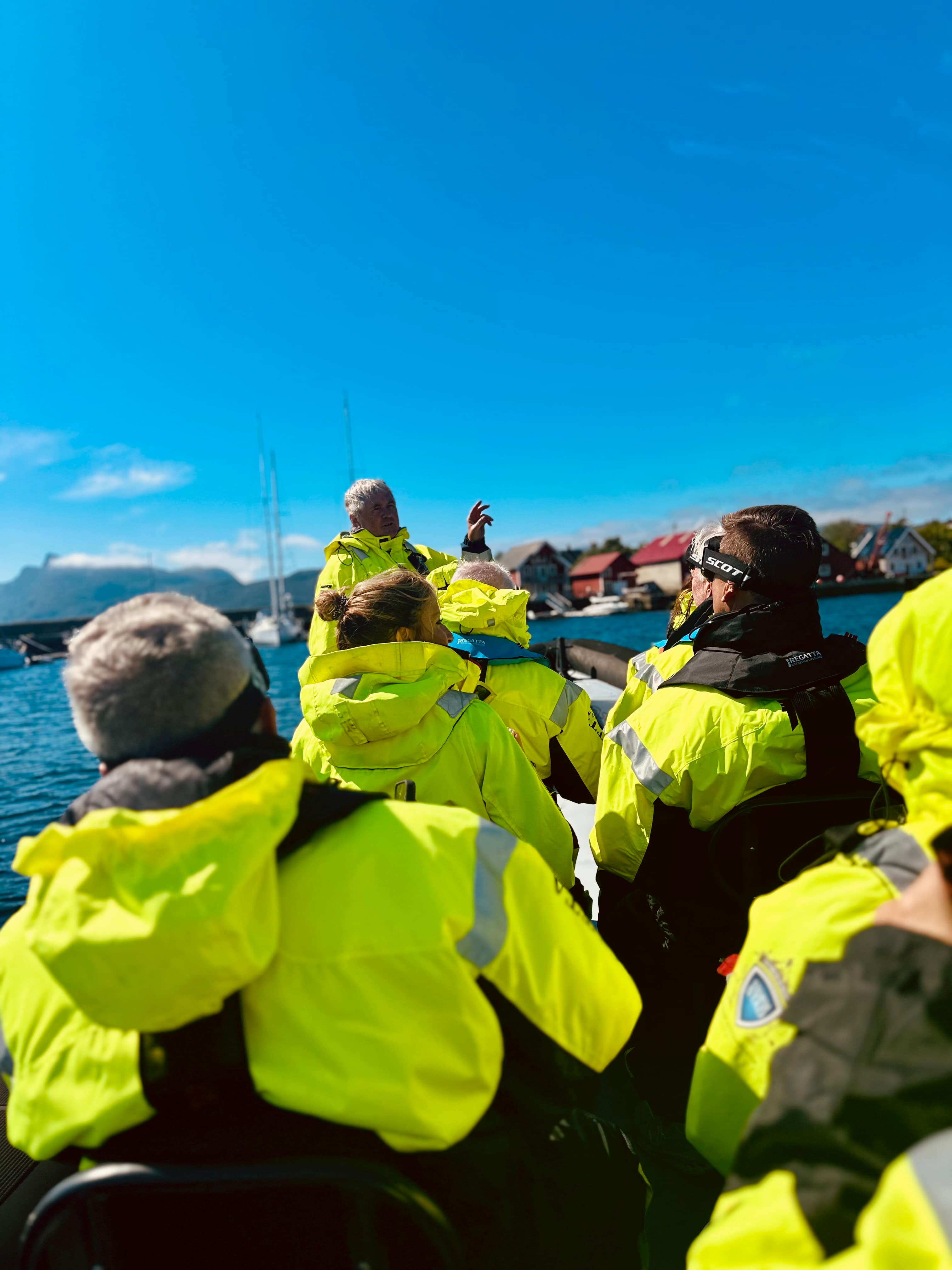 RIB ADVENTURE TO HORNELEN
