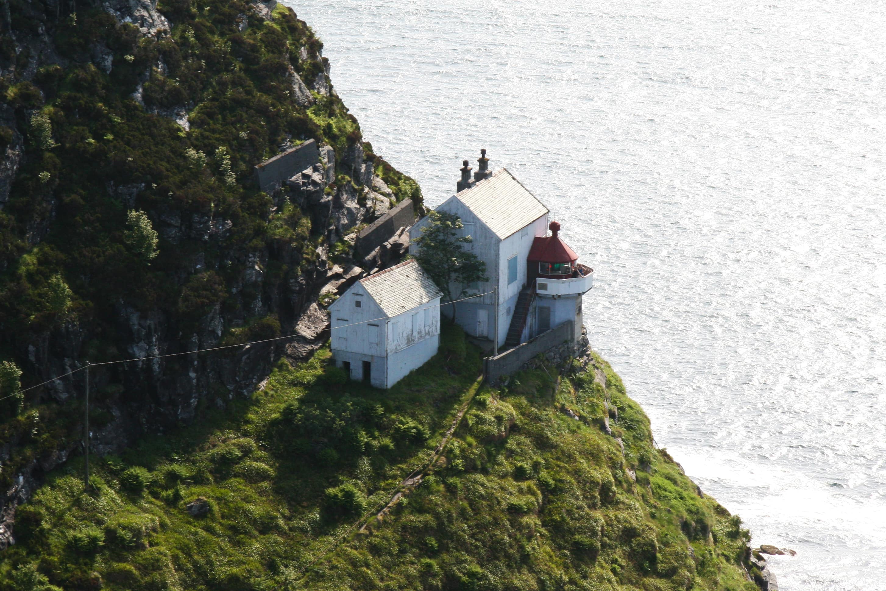 HIDDEN GEMS OF MÅLØY - MINI BUS TOUR