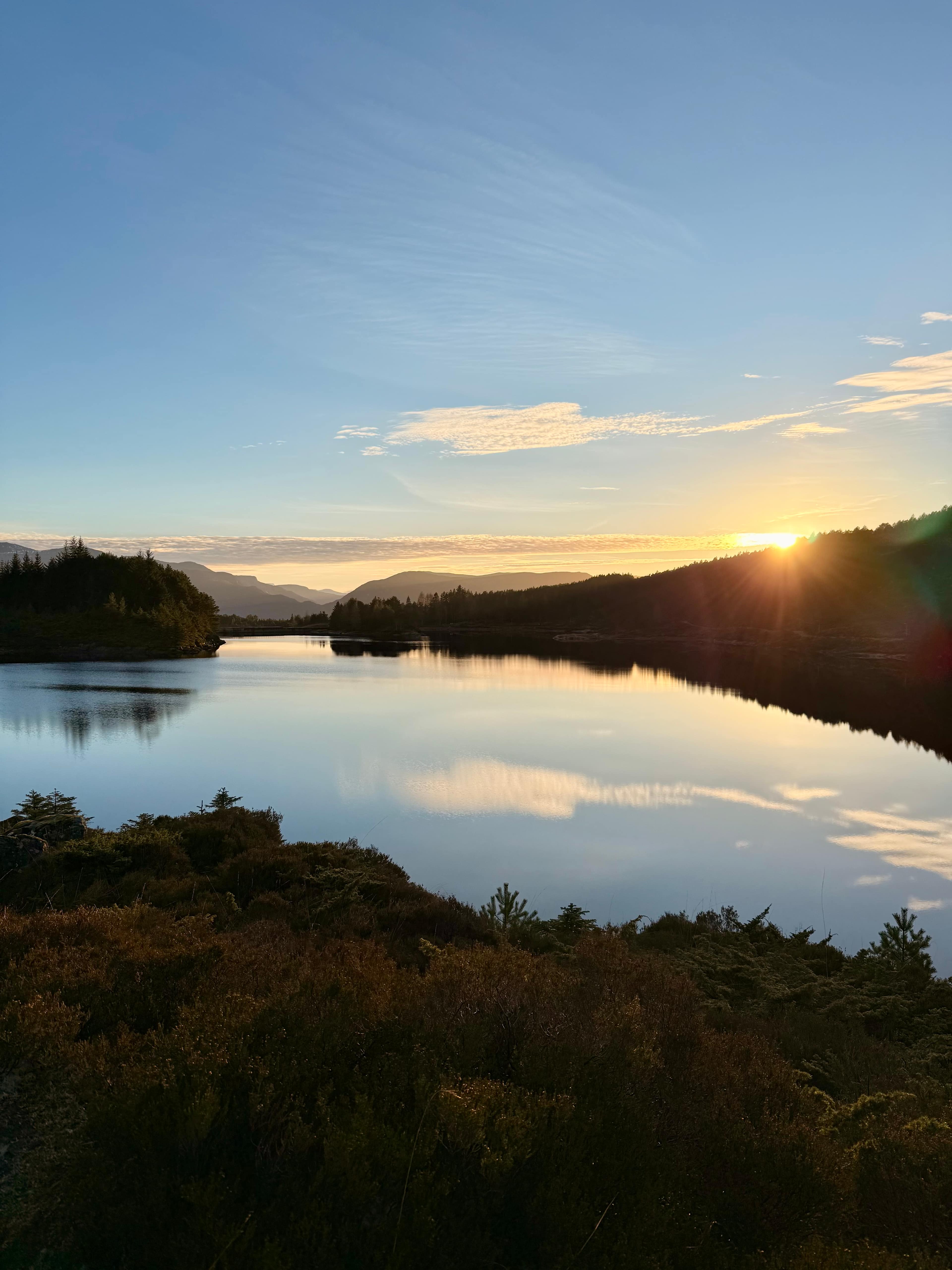 THE HORN VIEWPOINT AND PEACEFUL NATURE WALK IN MÅLØY