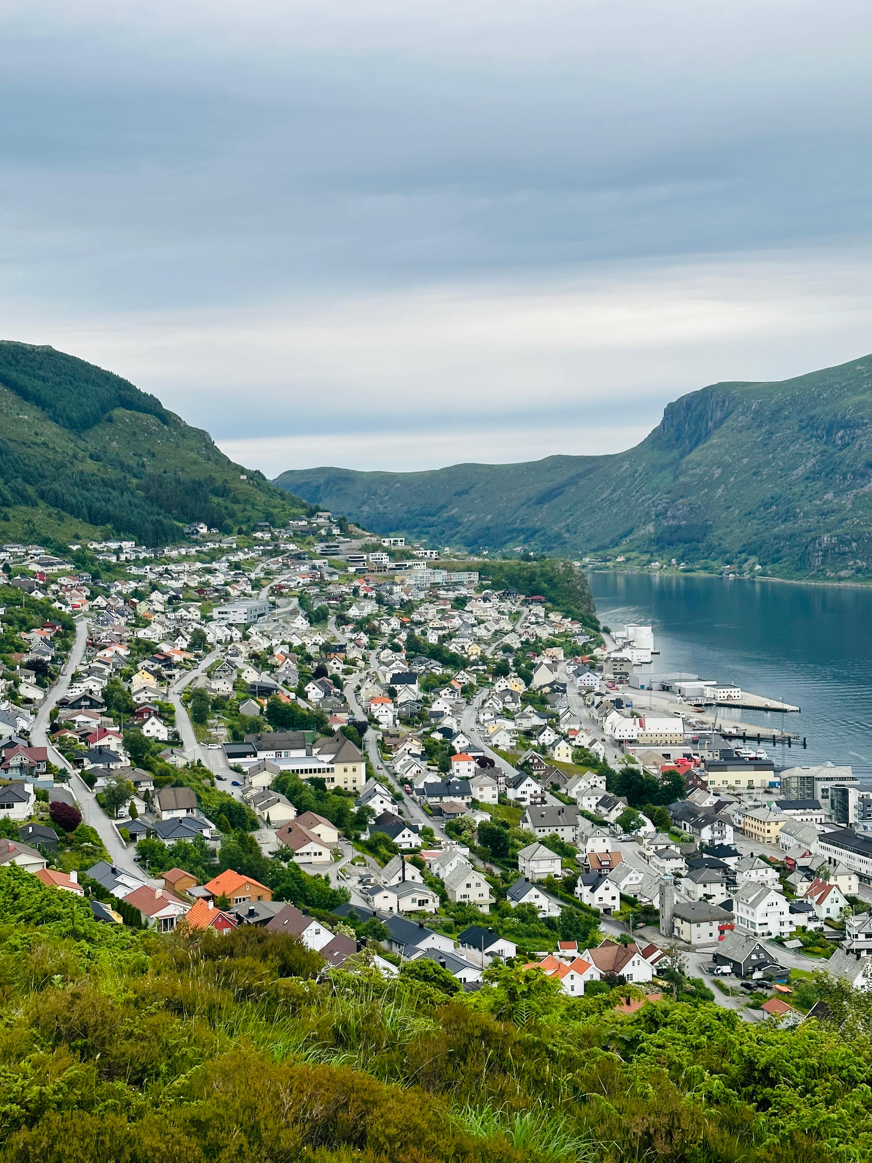 THE HORN VIEWPOINT AND PEACEFUL NATURE WALK IN MÅLØY